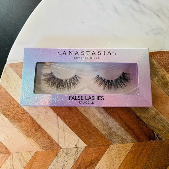 ABH - NORVINA® False Eyelashes - Eleganza - Picture 1 of 3